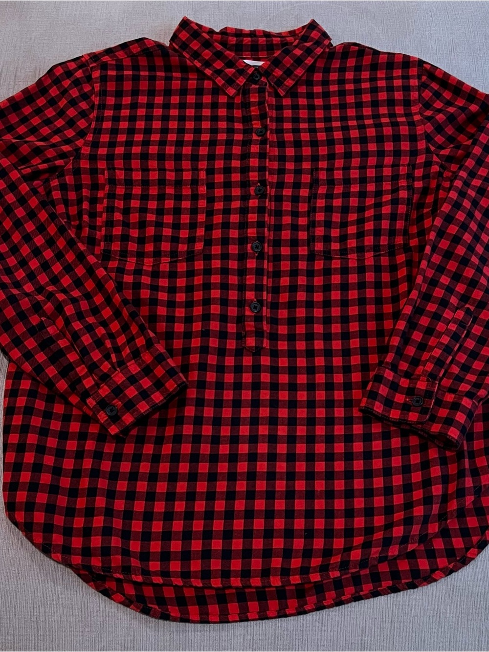 Old Navy Women’s Red & Black Buffalo Check Half Button Front Pullover Shirt